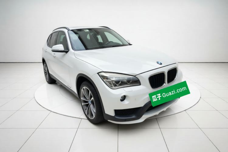 Used BMW X1 2015 sDrive18i Leading Edition Front Right 45 Deg