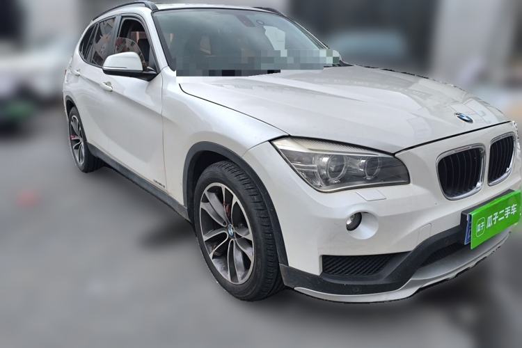 Used BMW X1 2015 sDrive18i Leading Edition Front Right 45 Deg