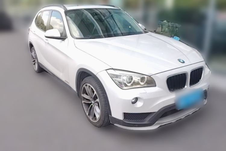 Used BMW X1 2015 sDrive18i Leading Edition Front Right 45 Deg