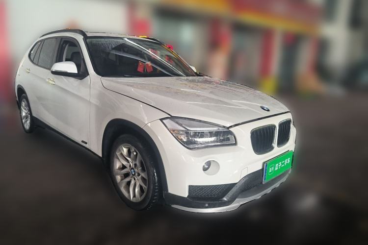 Used BMW X1 2015 sDrive18i Fashion Upgrade Edition Front Right 45 Deg