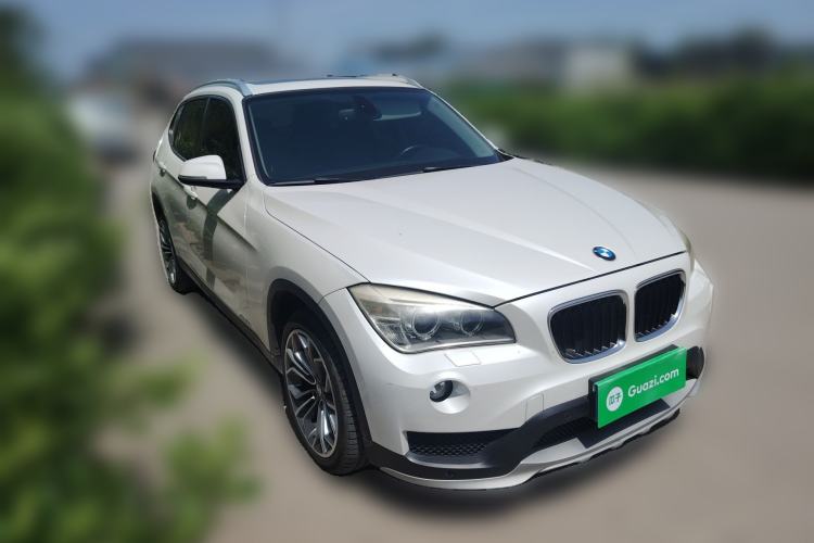 Used BMW X1 2015 xDrive20i Fashion Upgrade Edition Front Right 45 Deg