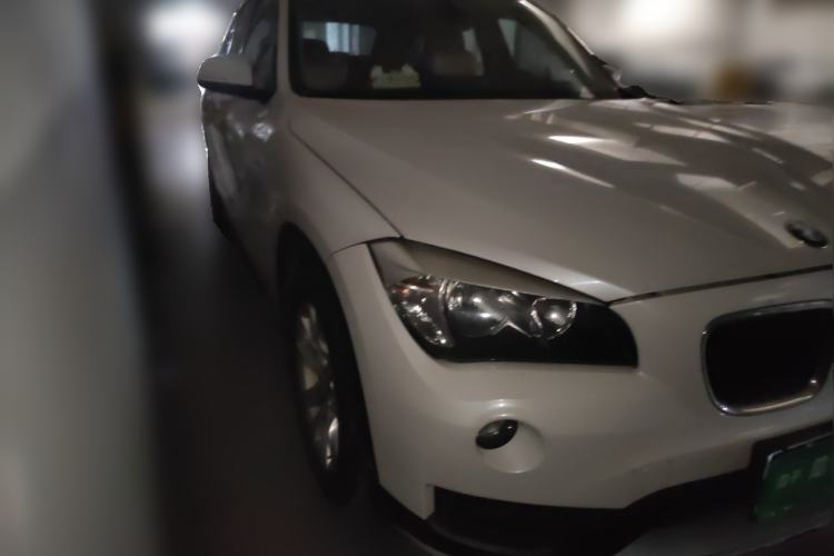 Used BMW X1 2015 sDrive18i Fashion Upgrade Edition Front Right 45 Deg