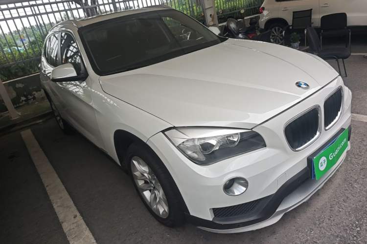 Used BMW X1 2015 sDrive18i Fashion Upgrade Edition Front Right 45 Deg