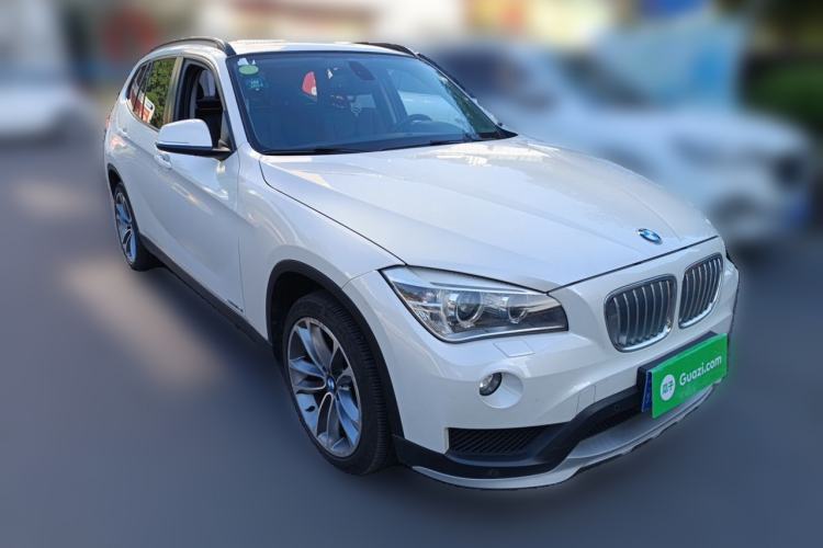 Used BMW X1 2015 sDrive18i Leading Edition Front Right 45 Deg