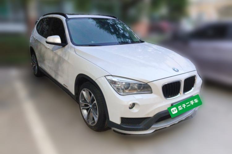 Used BMW X1 2015 sDrive18i Leading Edition Front Right 45 Deg
