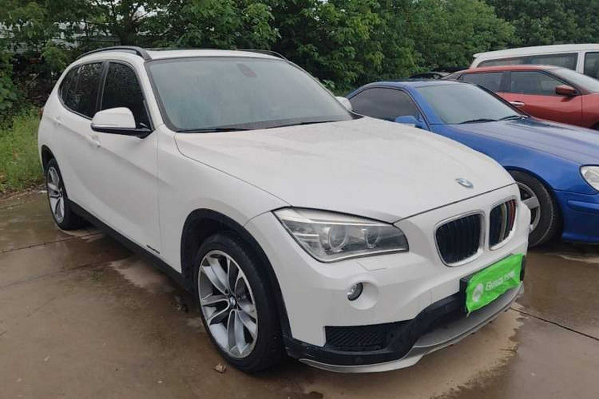 Used BMW X1 2015 sDrive18i Leading Edition Front Right 45 Deg