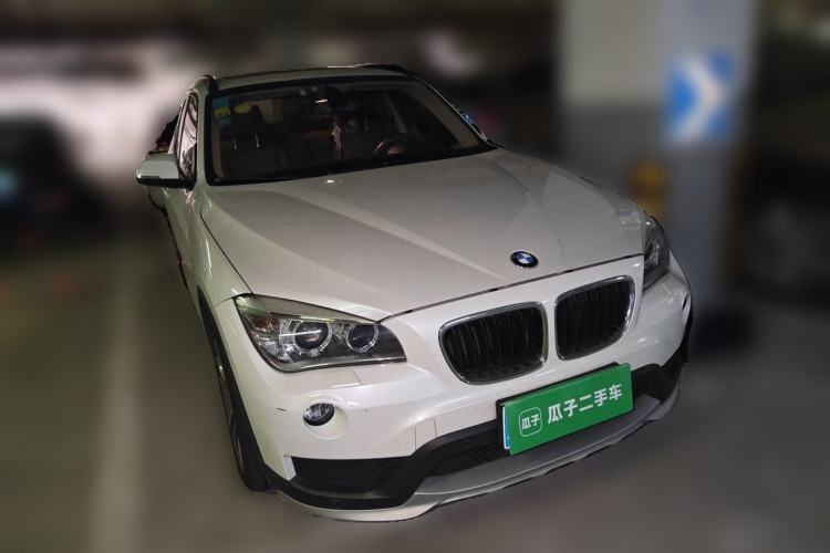 Used BMW X1 2015 sDrive18i Leading Edition Front Right 45 Deg