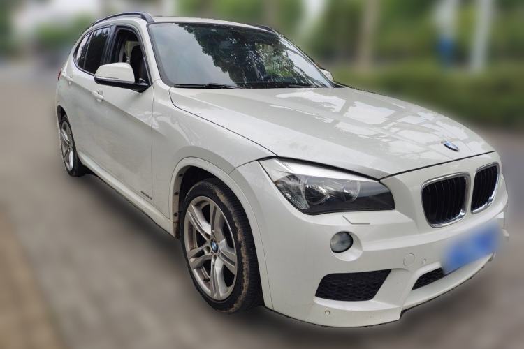 Used BMW X1 2015 sDrive18i Fashion Upgrade Edition Front Right 45 Deg