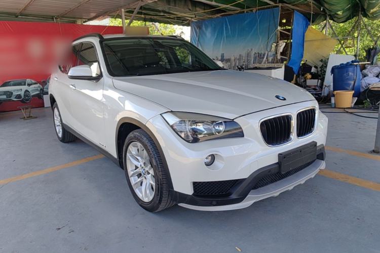 Used BMW X1 2015 sDrive18i Fashion Upgrade Edition Front Right 45 Deg