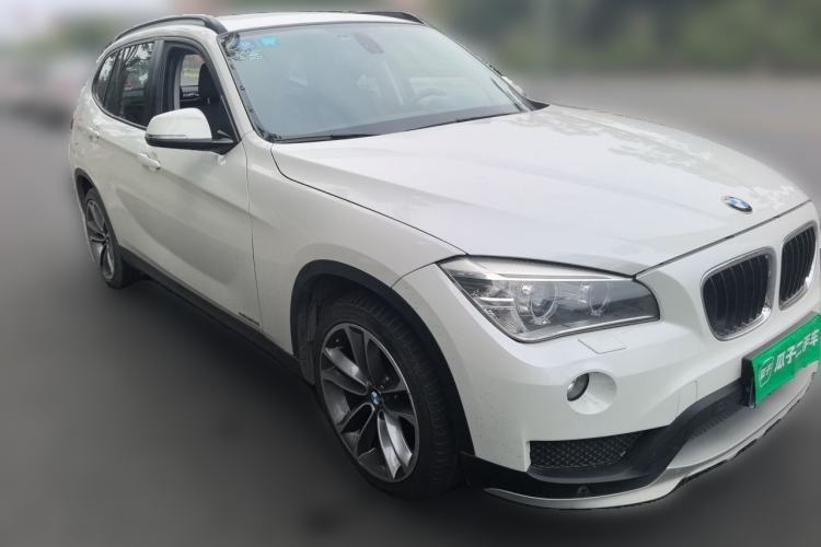 Used BMW X1 2015 sDrive18i Leading Edition Front Right 45 Deg