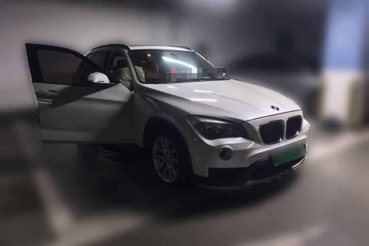 Used BMW X1 2015 sDrive18i Fashion Upgrade Edition Front Right 45 Deg