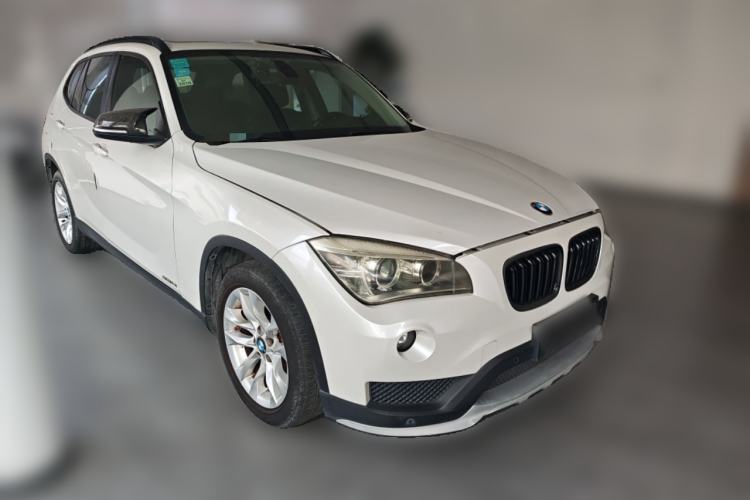 Used BMW X1 2015 sDrive18i Fashion Upgrade Edition Front Right 45 Deg