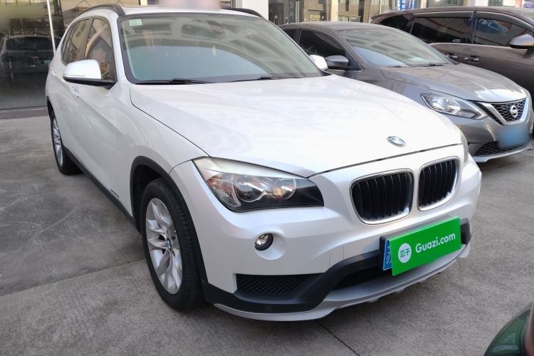 Used BMW X1 2015 sDrive18i Fashion Upgrade Edition Front Right 45 Deg