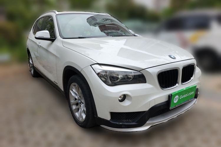 Used BMW X1 2015 sDrive18i Fashion Upgrade Edition Front Right 45 Deg