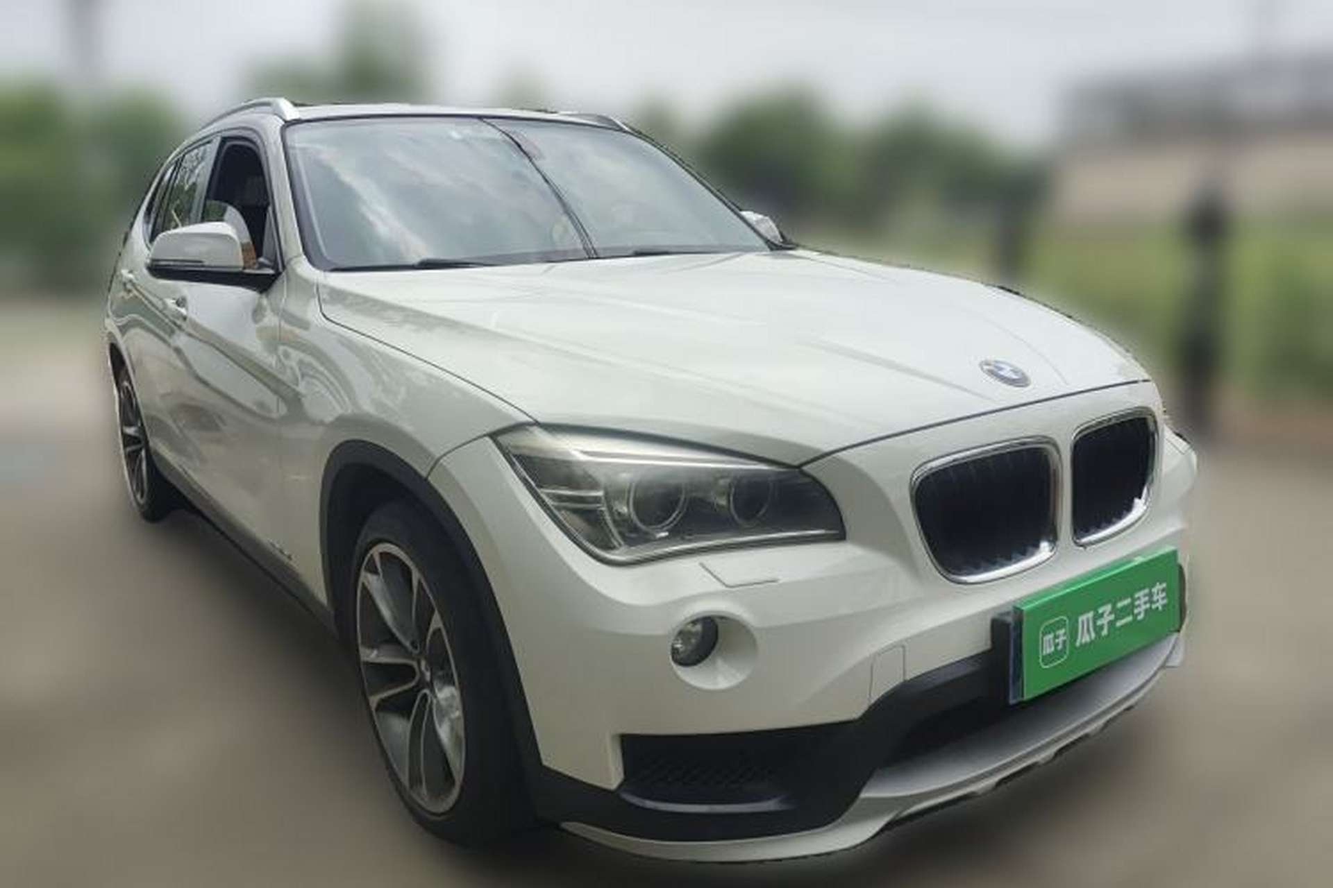 Used BMW X1 2015 sDrive18i Leading Edition Front Right 45 Deg