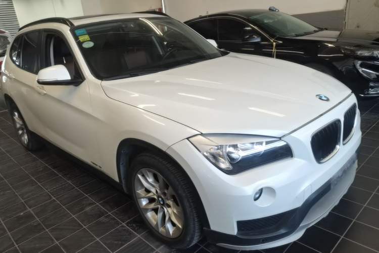 Used BMW X1 2015 sDrive18i Fashion Upgrade Edition Front Right 45 Deg