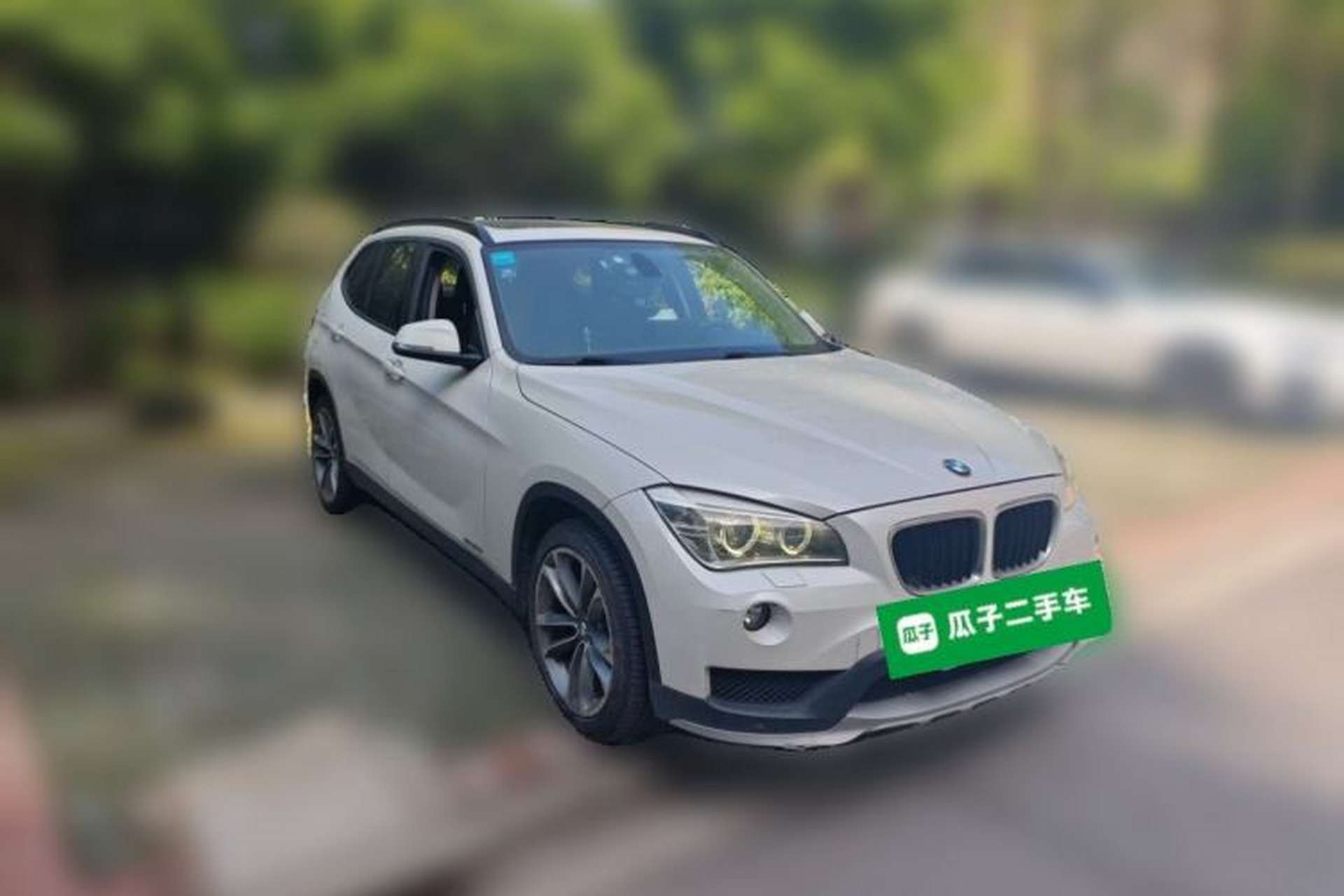 Used BMW X1 2015 sDrive18i Leading Edition Front Right 45 Deg