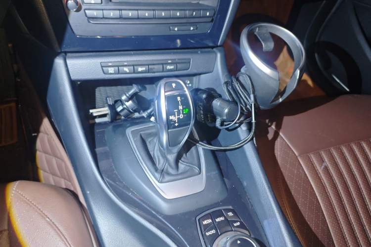 Used BMW X1 2015 sDrive18i Leading Edition Gear Lever