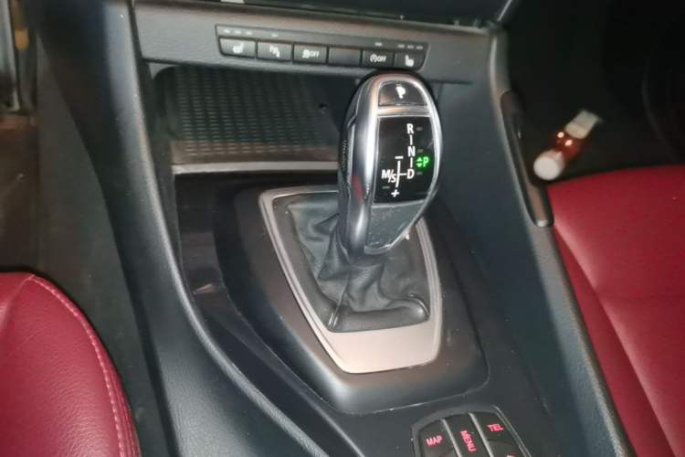 Used BMW X1 2015 sDrive18i Fashion Upgrade Edition Gear Lever
