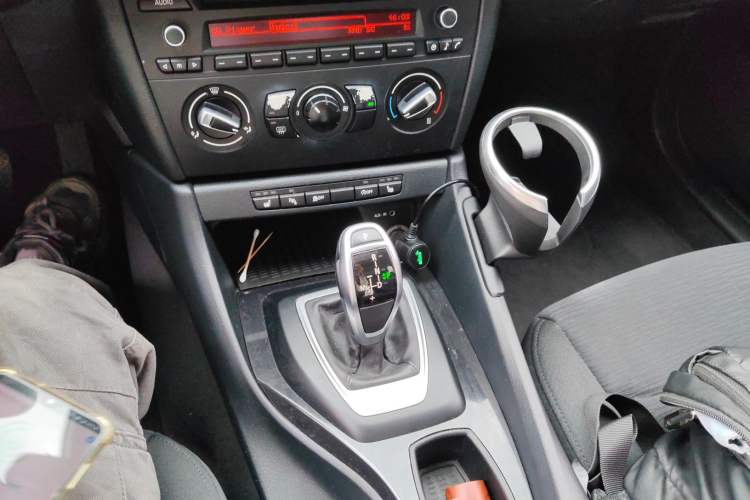 Used BMW X1 2015 sDrive18i Fashion Upgrade Edition Gear Lever