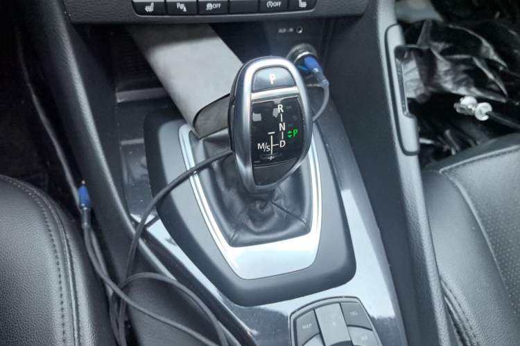 Used BMW X1 2015 sDrive18i Fashion Upgrade Edition Gear Lever