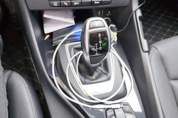 Used BMW X1 2015 sDrive18i Leading Edition Gear Lever