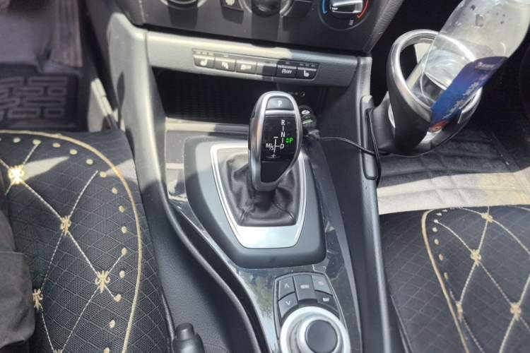 Used BMW X1 2015 sDrive18i Fashion Upgrade Edition Gear Lever