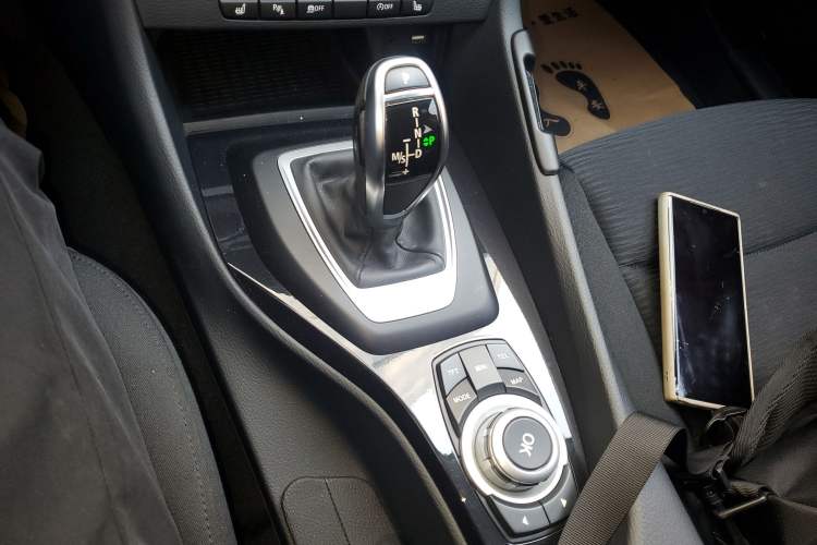 Used BMW X1 2015 sDrive18i Fashion Upgrade Edition Gear Lever