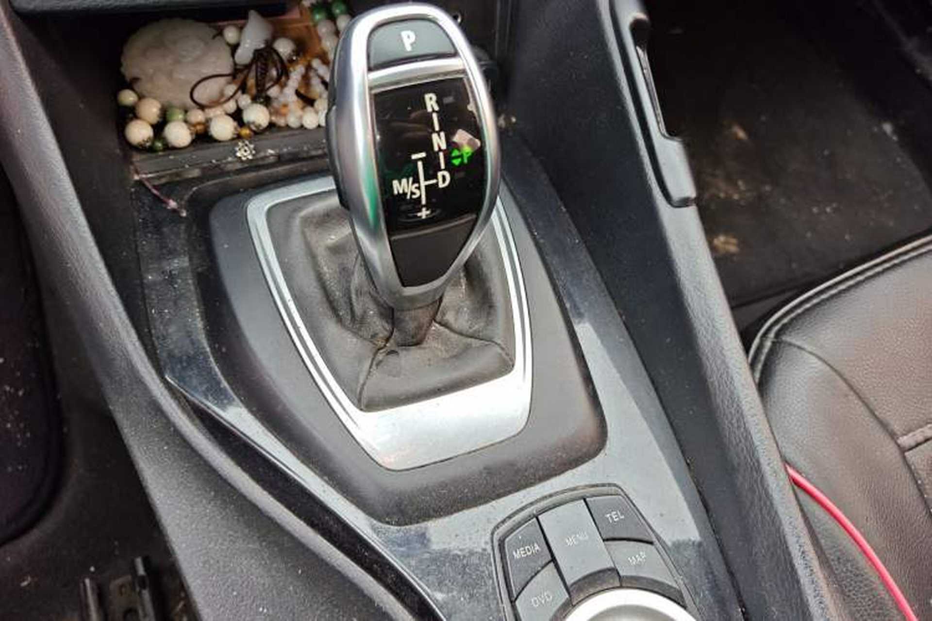 Used BMW X1 2015 sDrive18i Fashion Upgrade Edition Gear Lever