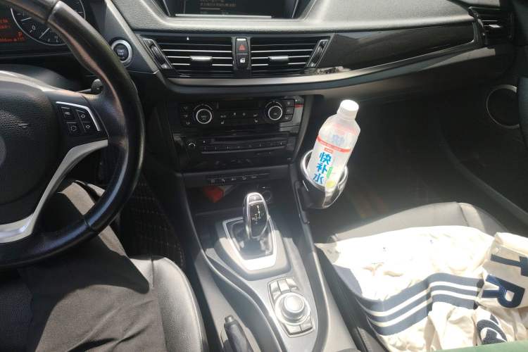 Used BMW X1 2015 xDrive20i Fashion Upgrade Edition Gear Lever