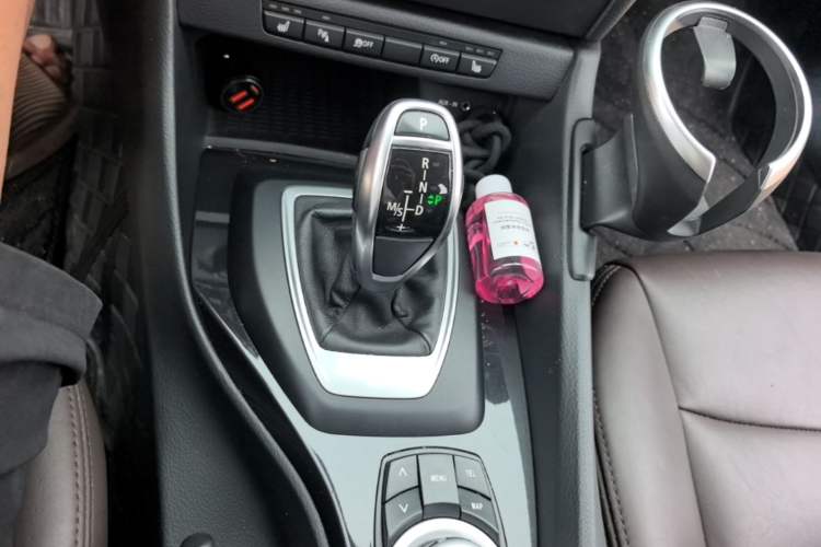 Used BMW X1 2015 sDrive18i Fashion Upgrade Edition Gear Lever