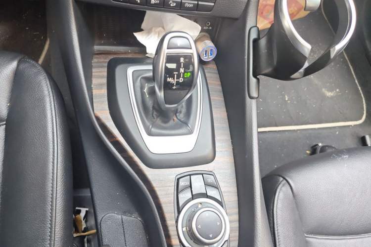 Used BMW X1 2015 xDrive20i X Package Upgrade Edition Gear Lever