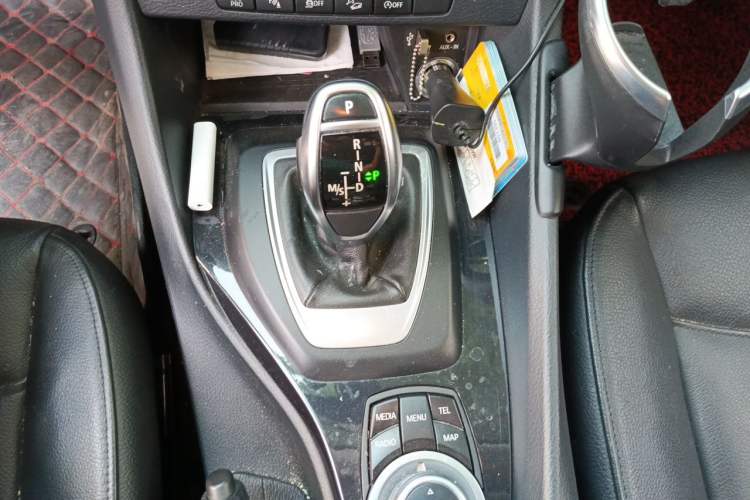 Used BMW X1 2015 xDrive20i Fashion Upgrade Edition Gear Lever