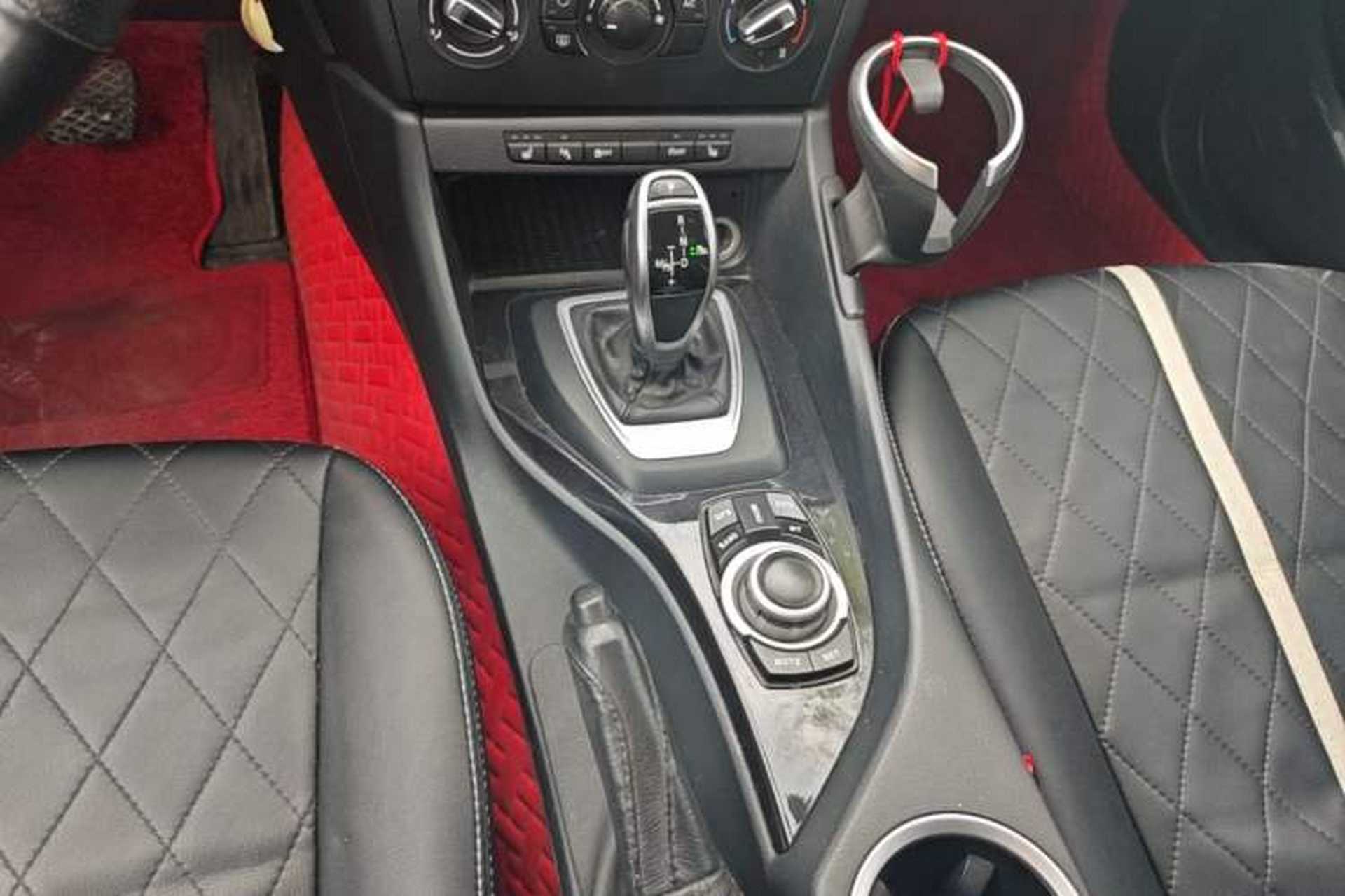 Used BMW X1 2015 sDrive18i Fashion Upgrade Edition Gear Lever