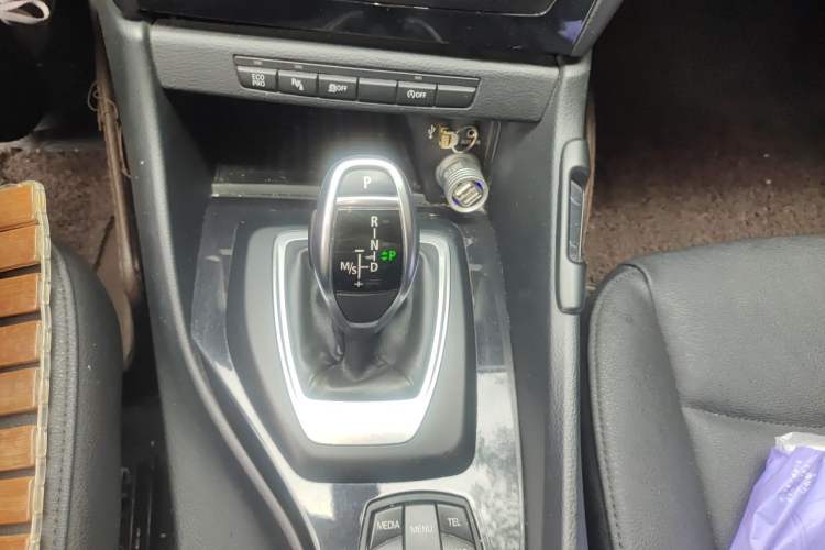 Used BMW X1 2015 sDrive18i Leading Edition Gear Lever
