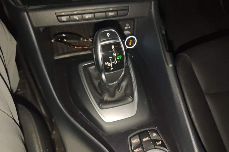 Used BMW X1 2015 sDrive18i Leading Edition Gear Lever