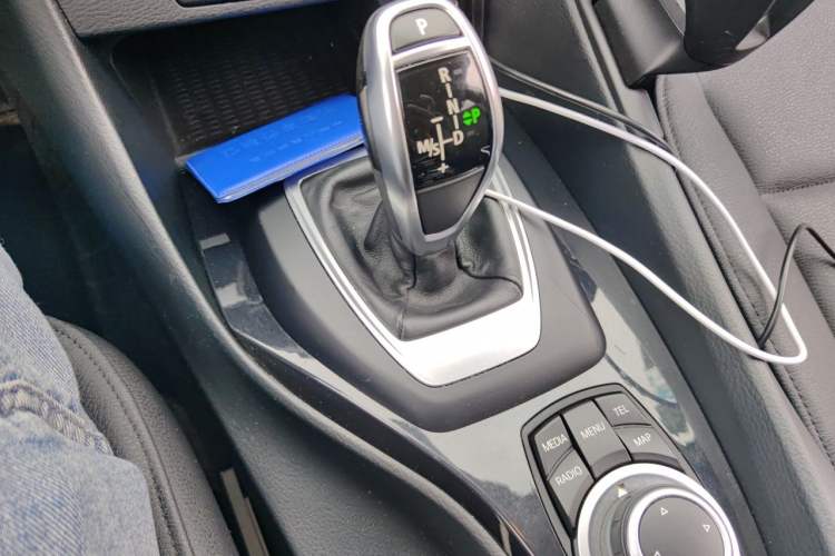 Used BMW X1 2015 sDrive18i Leading Edition Gear Lever