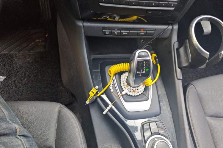 Used BMW X1 2015 sDrive18i Leading Edition Gear Lever