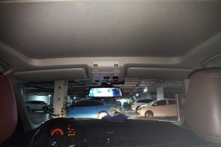 Used BMW X1 2015 sDrive18i Fashion Upgrade Edition Headliner