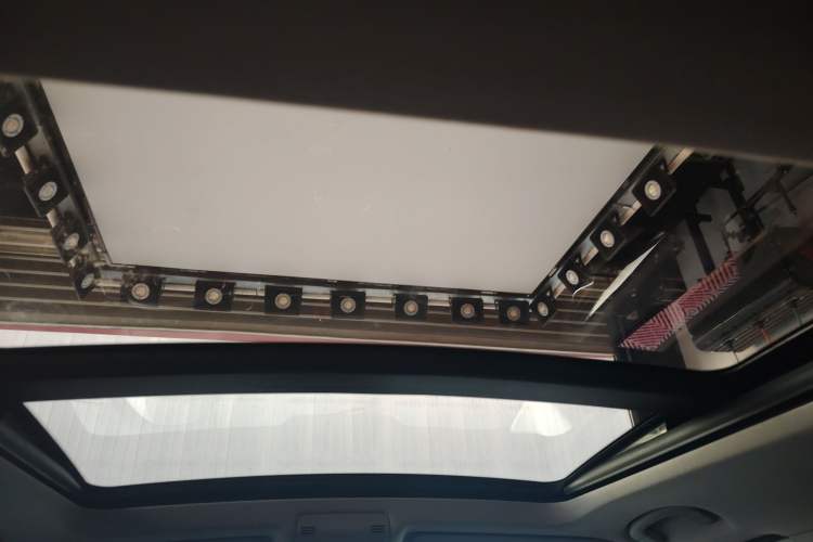 Used BMW X1 2015 sDrive18i Leading Edition Headliner