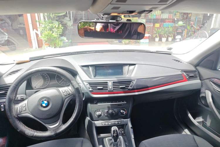 Used BMW X1 2015 sDrive18i Fashion Upgrade Edition Headliner
