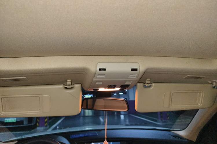 Used BMW X1 2015 sDrive18i Leading Edition Headliner