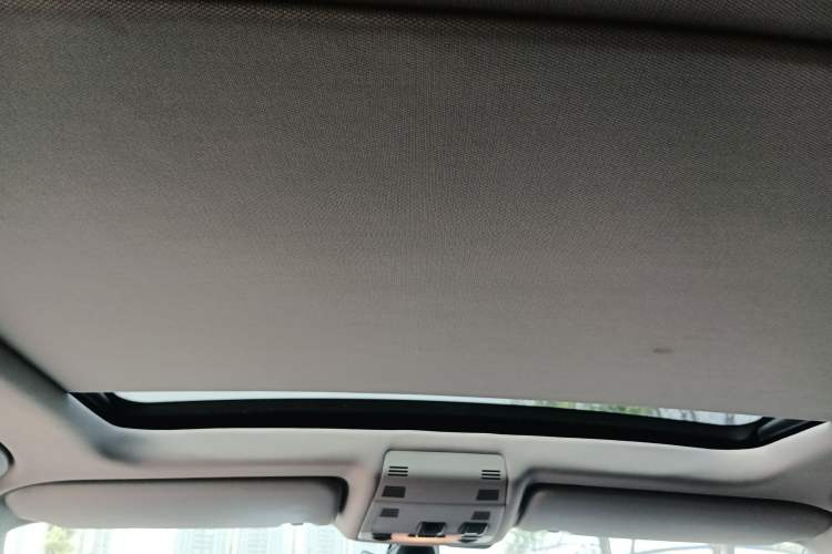 Used BMW X1 2015 sDrive18i Fashion Upgrade Edition Headliner