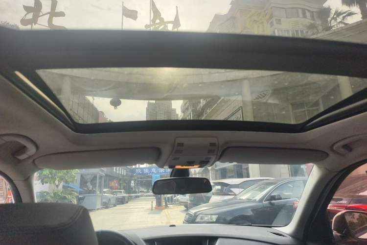 Used BMW X1 2015 sDrive18i Leading Edition Headliner