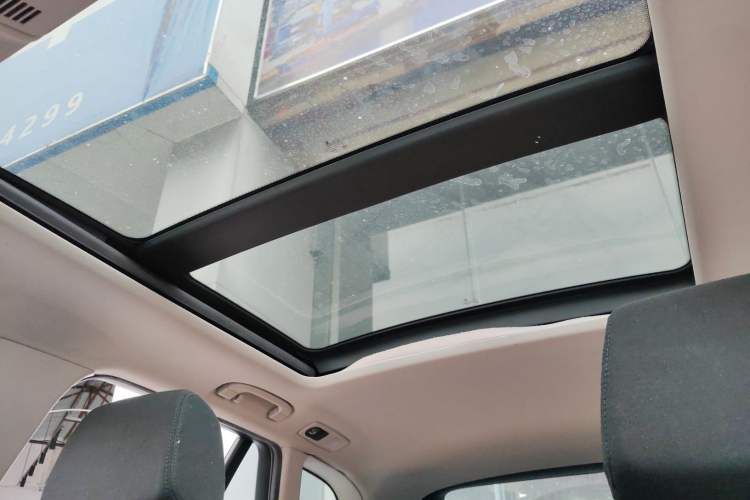Used BMW X1 2015 sDrive18i Fashion Upgrade Edition Headliner