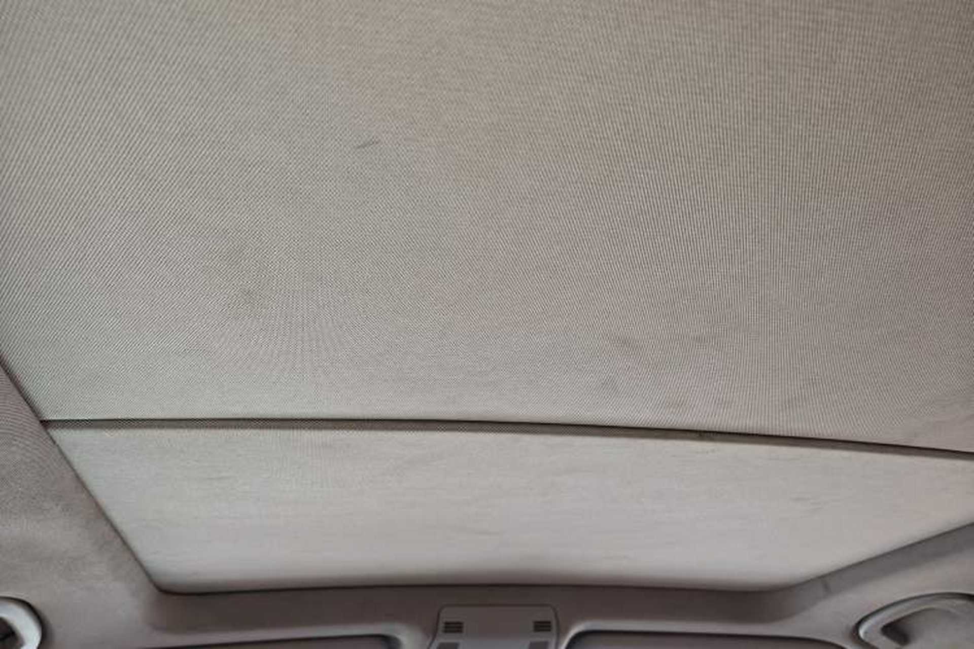 Used BMW X1 2015 sDrive18i Fashion Upgrade Edition Headliner