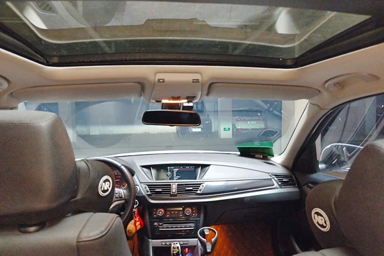 Used BMW X1 2015 sDrive18i Leading Edition Headliner