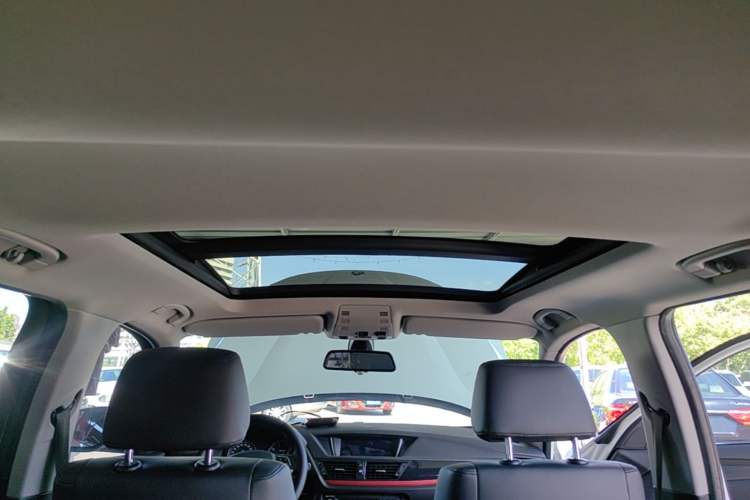 Used BMW X1 2015 sDrive18i Fashion Upgrade Edition Headliner