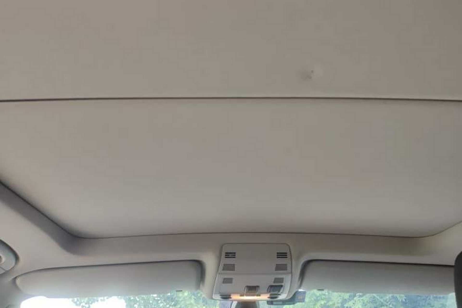 Used BMW X1 2015 sDrive18i Leading Edition Headliner