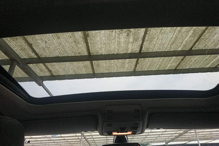 Used BMW X1 2015 sDrive18i Fashion Upgrade Edition Headliner